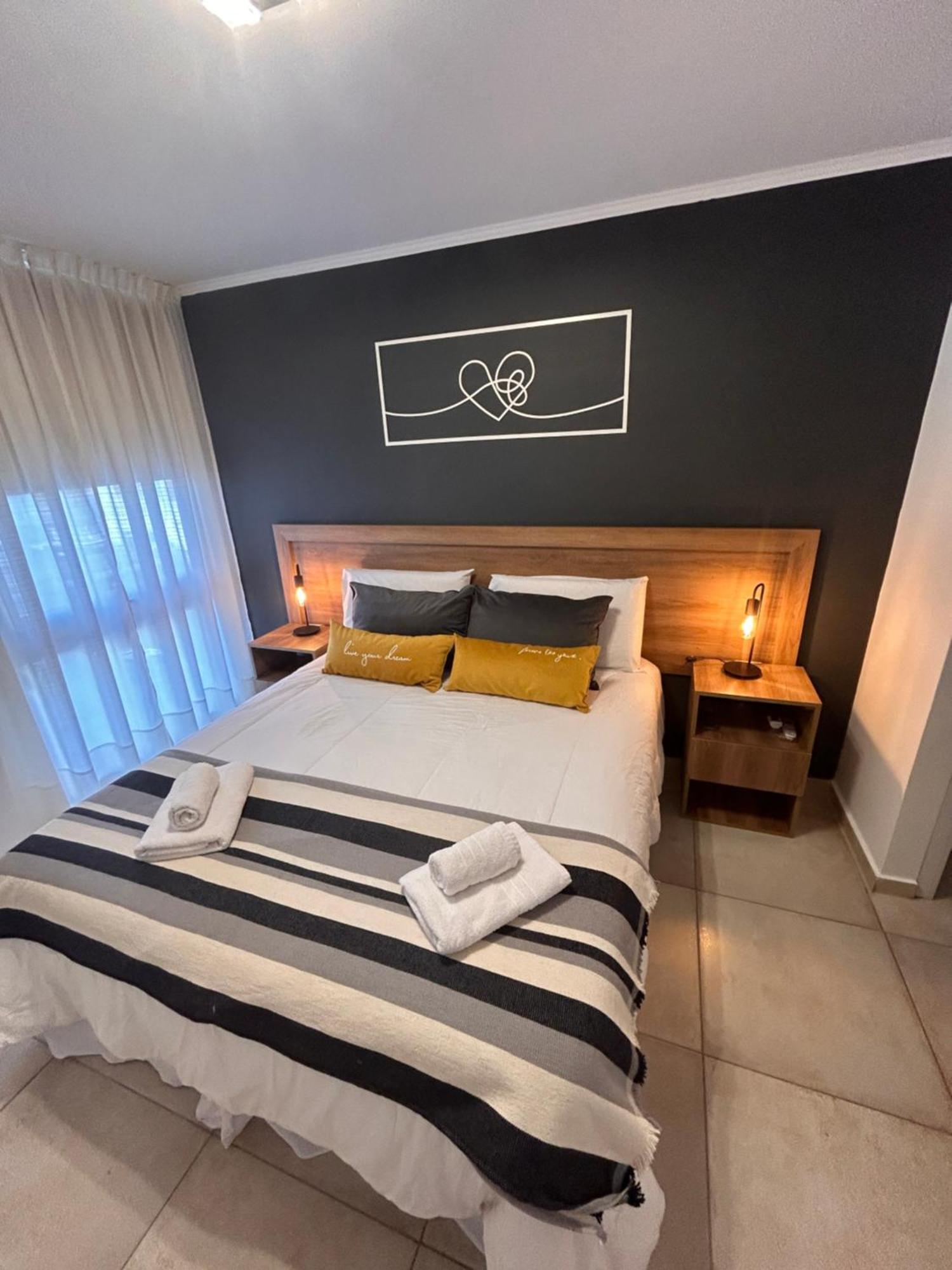 M&l Luxe 3 Apartment *